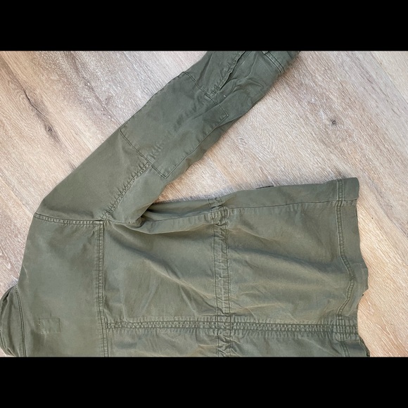 GAP Utility Jacket - Picture 9 of 10